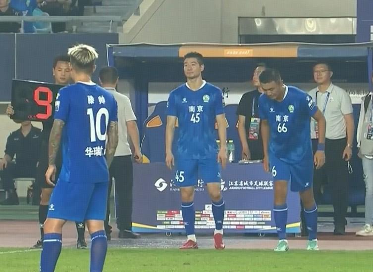 替换队友出场，吉翔在南京奥体代表南京队完成“苏超”首秀